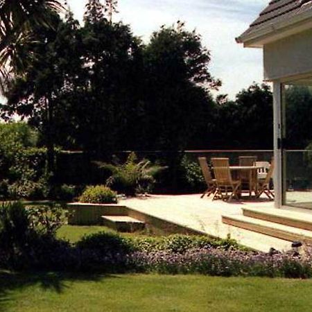 Cornerville Sutton Ngoại thất bức ảnh